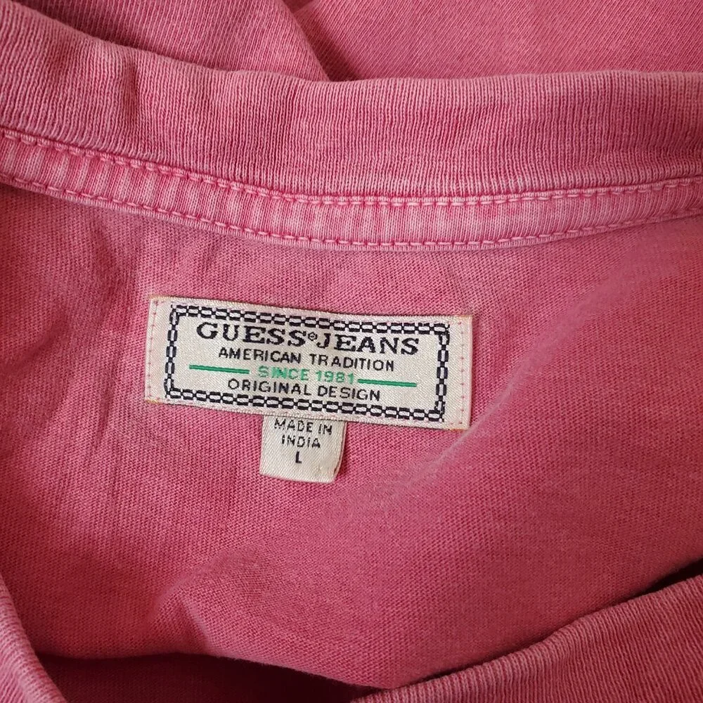 VTG Guess big logo faded red/pink large tshirt - Picture 6 of 8